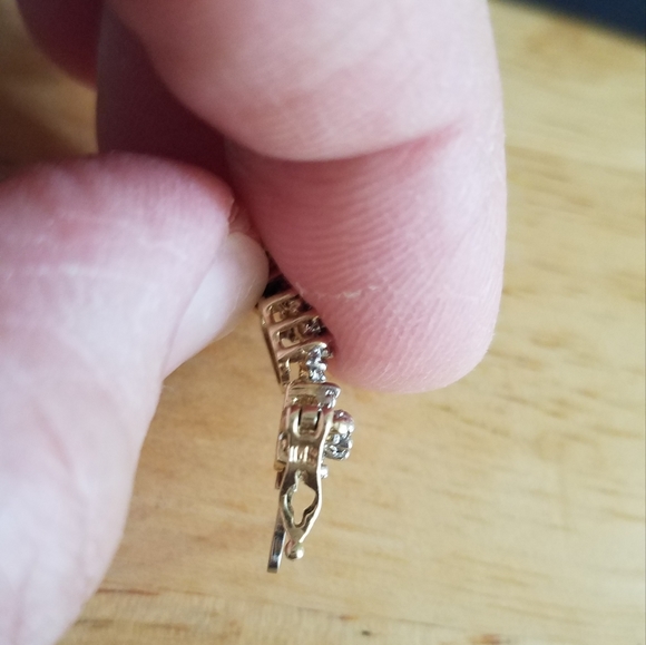 6.50 CTTW Diamond Clustered Floral Bracelet - Picture 5 of 6